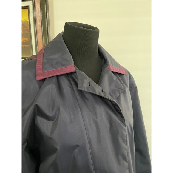 Vtg. TOTES Raincoat Windbreaker SZ 10P Navy with Maroon Contrast - Picture 2 of 8